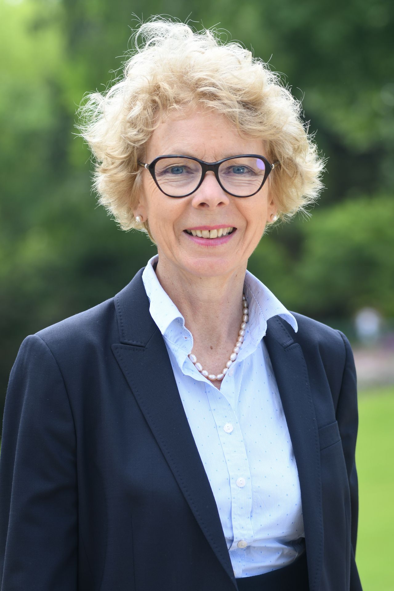 Mme Marie-Hélène PATY