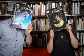 BOOKFACE À LA BIBLIOTHÈQUE