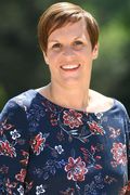 Mme Stéphanie HIBON-ARTHUIS
