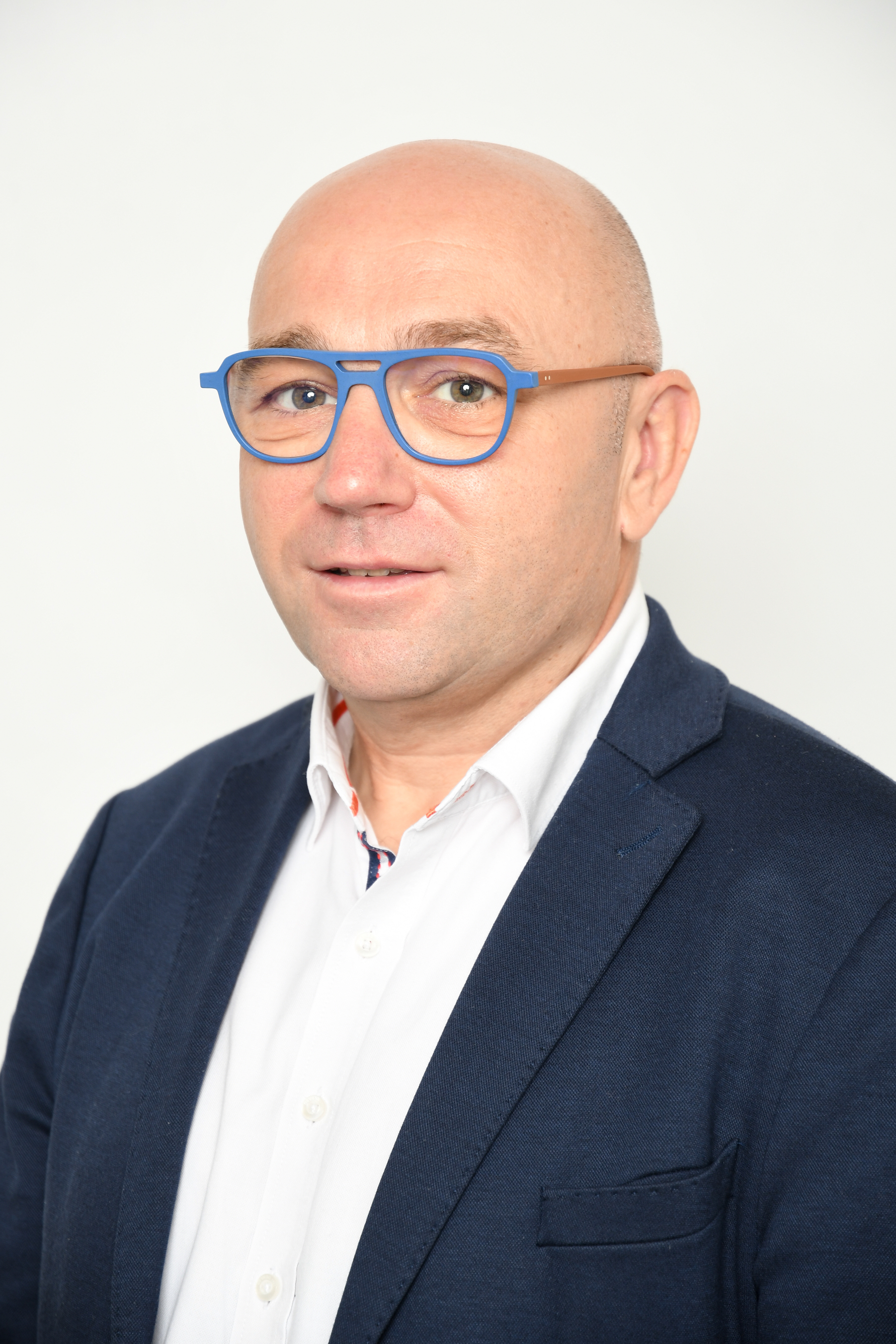 M Raymond MAUNY