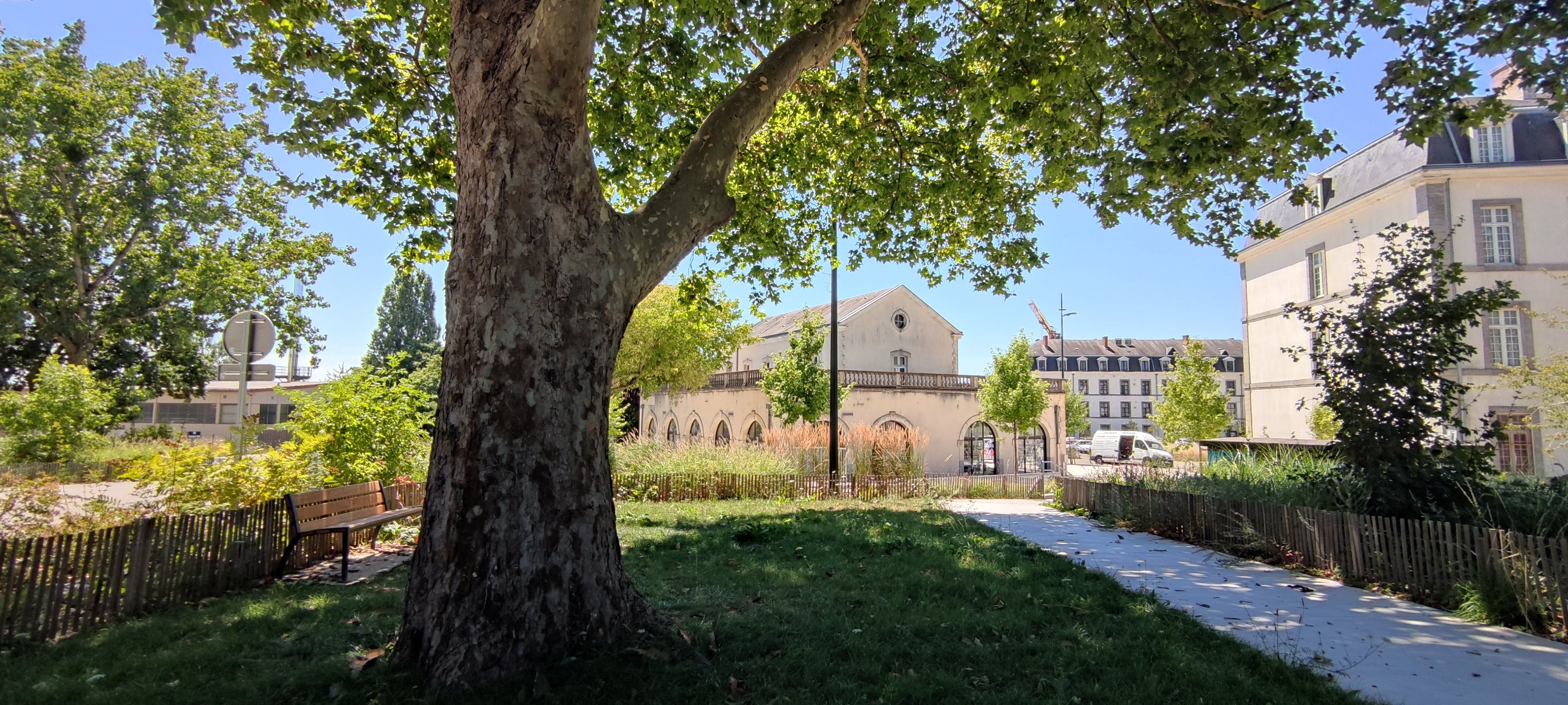 https://www.laval.fr/fileadmin/Grands_Projets/QUARTIER_FERRIE/IMG_20220713_133946.jpg