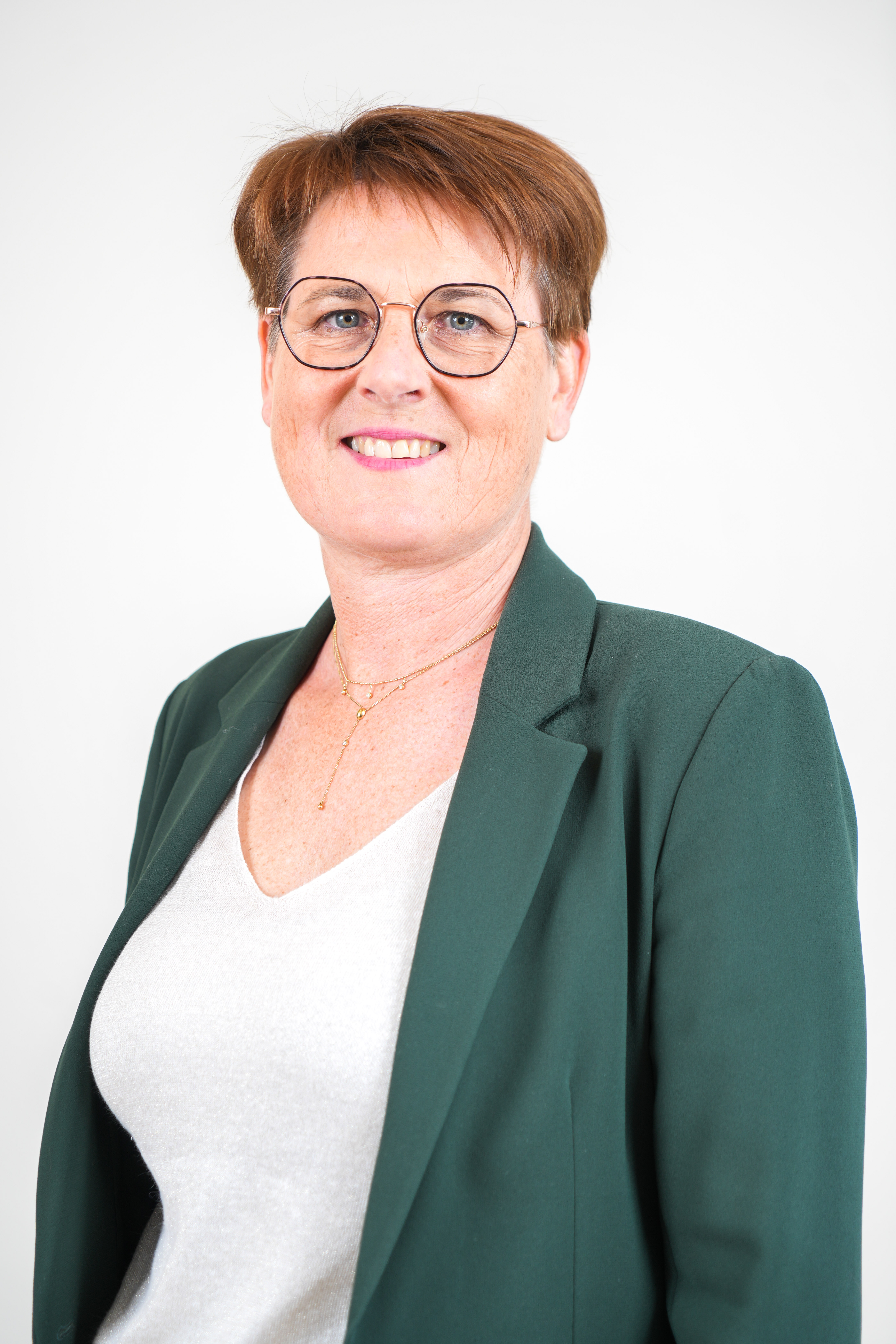 Mme. FOUGERAY Isabelle